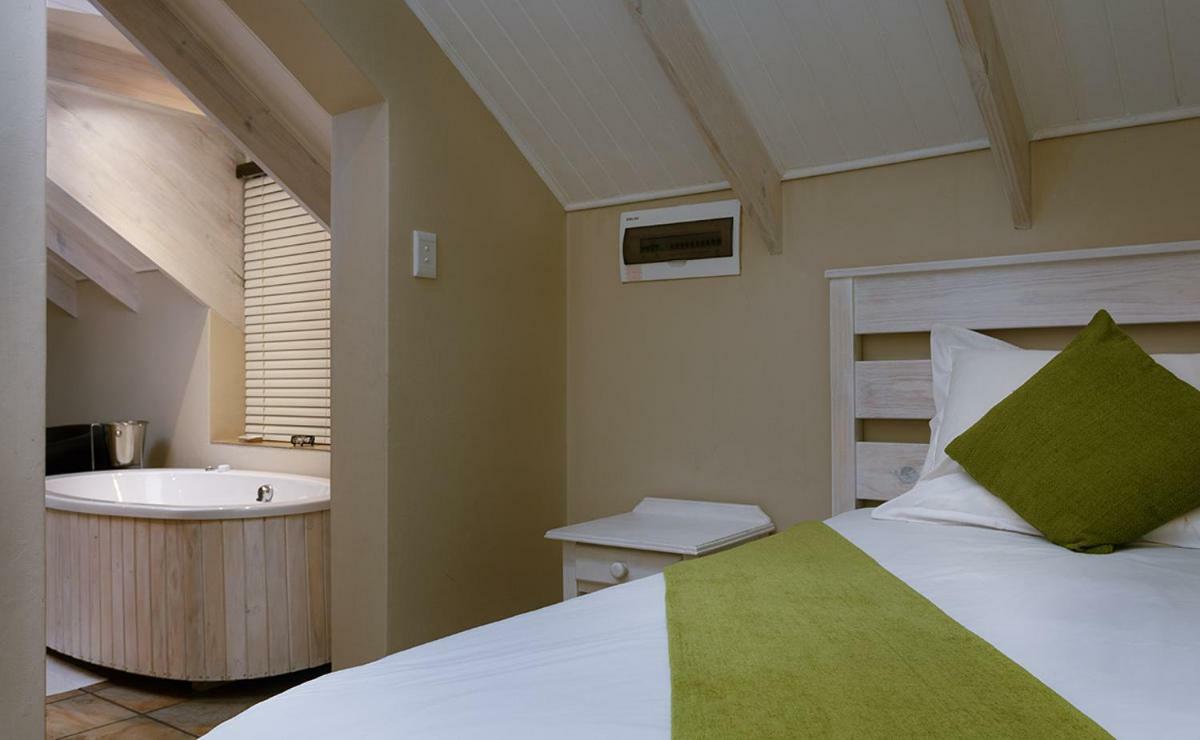 Adamsview Hotel การีพดัม ภายนอก รูปภาพ